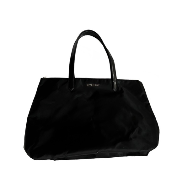 Givenchy Handbags - ✔️NEW GIVENCHY PARFUM TOTE✔️